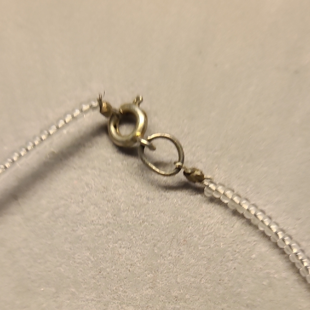 Elegant Beaded Necklace - Grayish/blue, and Clear - Picture 4 of 6